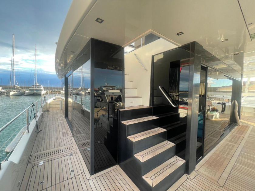 Sunreef Supreme 68 Rosa del Mar