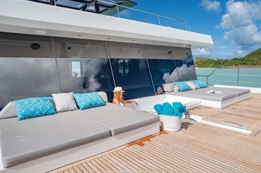 Sunreef Supreme 68 Rosa del Mar