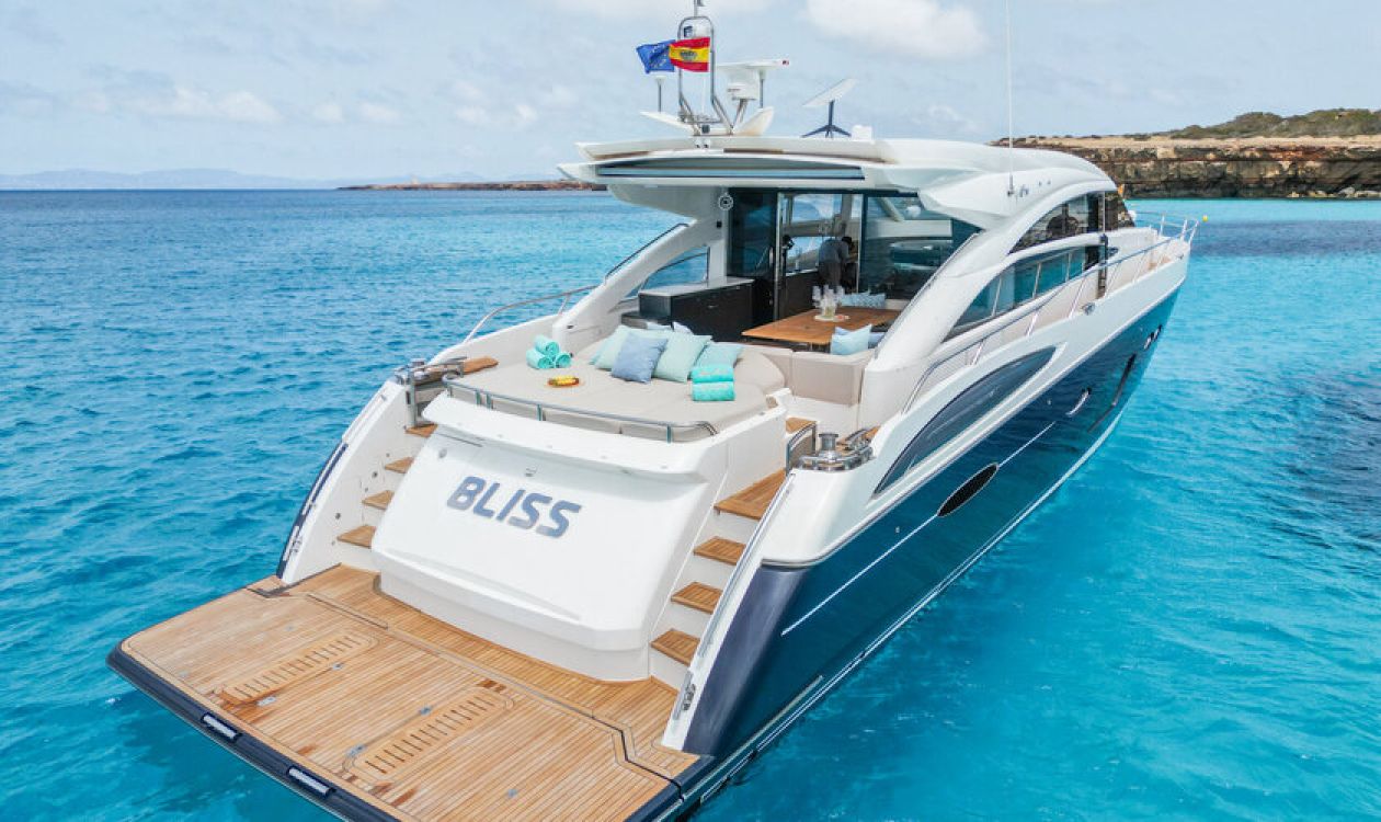 (2015) Princess V72 – BLISS