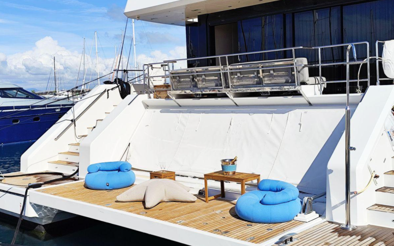 Sunreef Supreme 68 Rosa del Mar