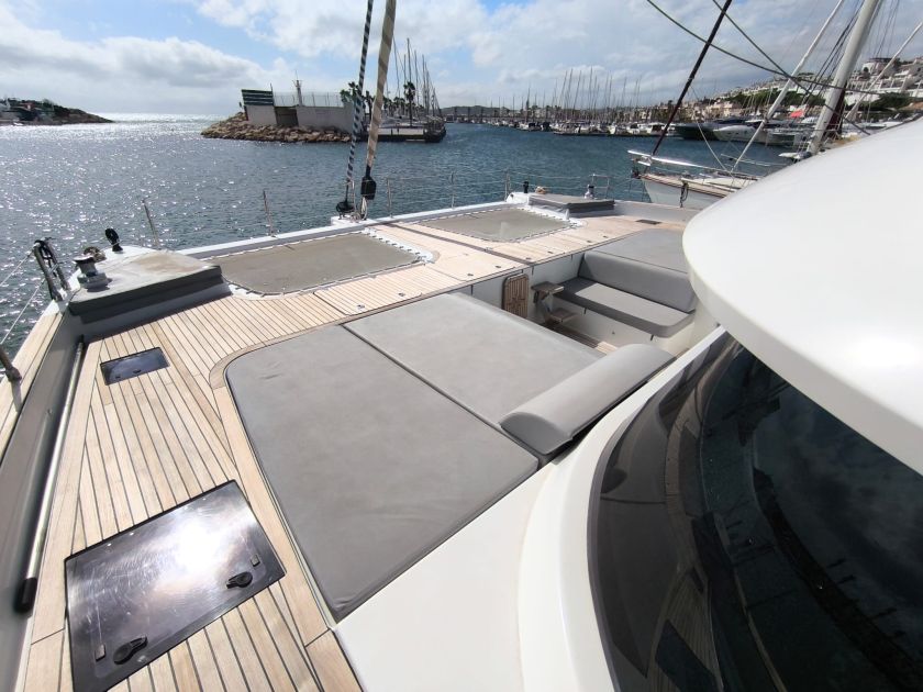 Sunreef 50 Dolphin
