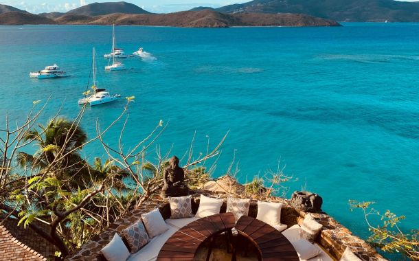 Destinos imperdibles para navegar en catamarán por el Caribe