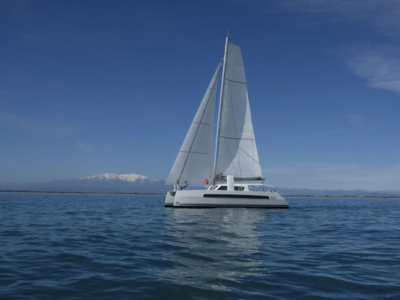 Catana 53