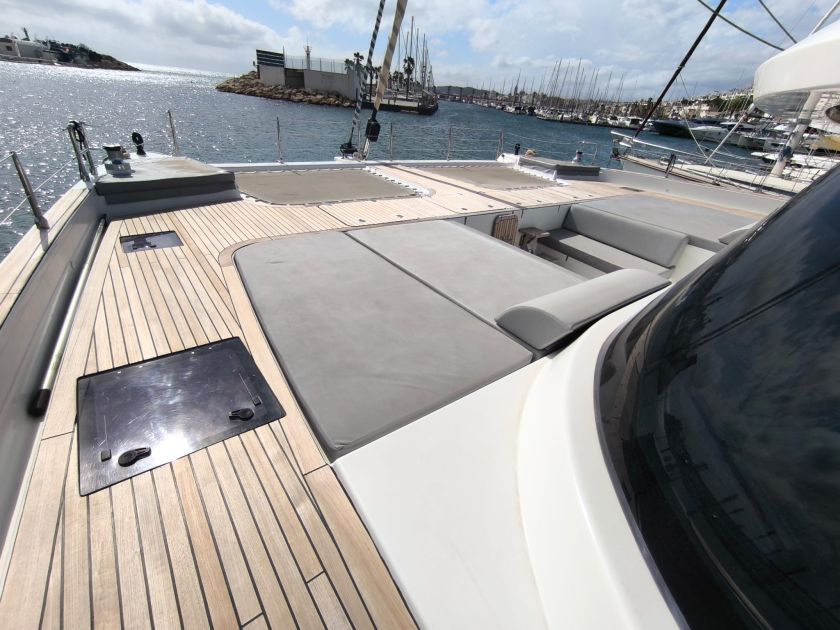 Sunreef 50 Dolphin