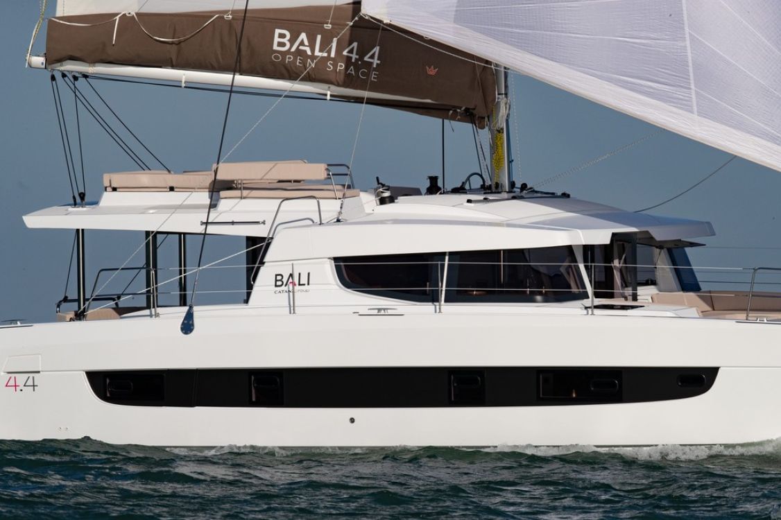 Bali 4.4 – Olivia