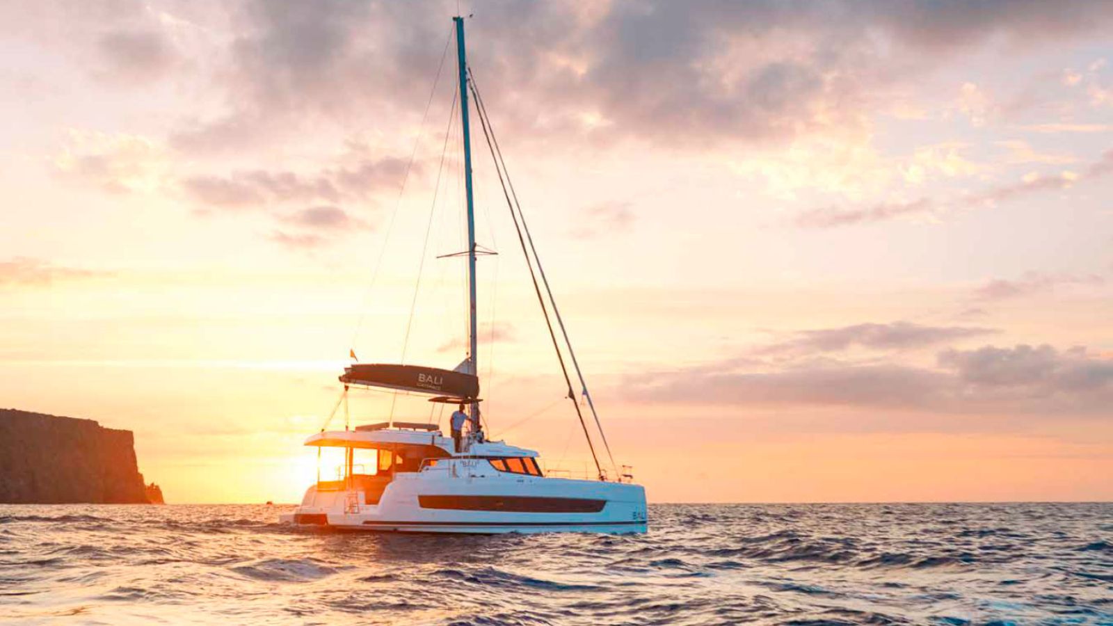  Sunreef Yachts