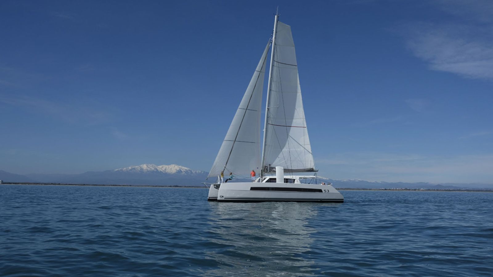 Catana 53